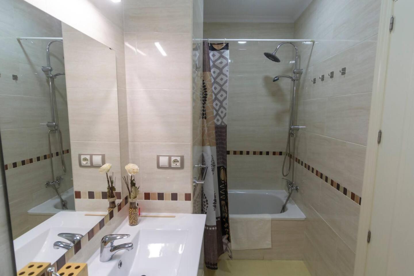 Appartement Sh Pilucas Moderno Con Patio Cadix